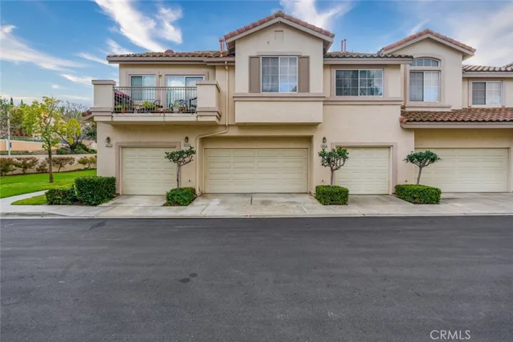 8020 E Treeview Court, Anaheim Hills, California 92808