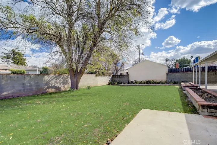 7734 Etiwanda Avenue, Reseda, California 91335