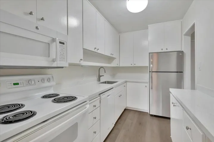 930 Peninsula Avenue 409, San Mateo, California 94401