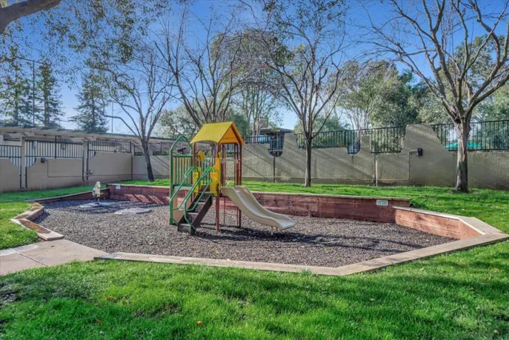 930 Peninsula Avenue 409, San Mateo, California 94401