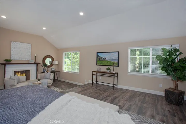 571 S Weymouth Court, Anaheim Hills, California 92807