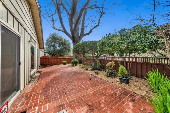 750 Arbor Road 1, Menlo Park, California 94025