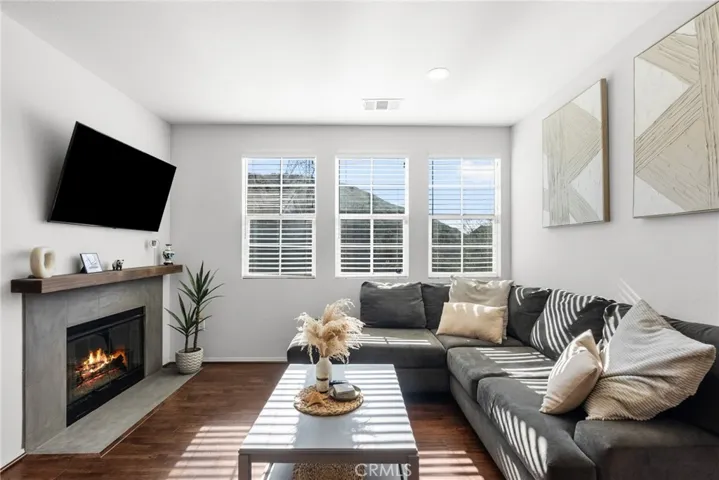 13848 Balboa Boulevard 155, Rancho Cascades, California 91342