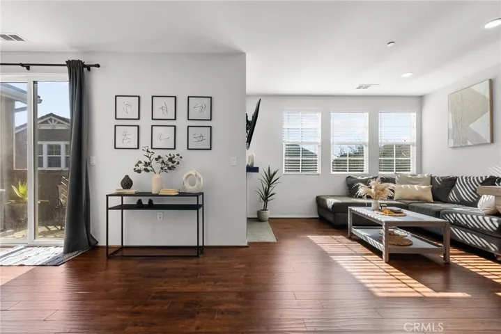 13848 Balboa Boulevard 155, Rancho Cascades, California 91342
