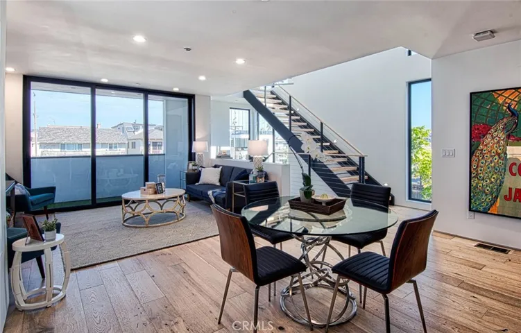 1045 W Balboa Blvd, Newport Beach, California 92661