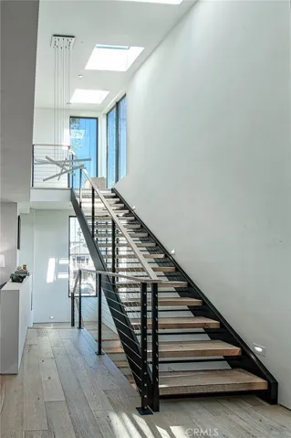 1045 W Balboa Blvd, Newport Beach, California 92661