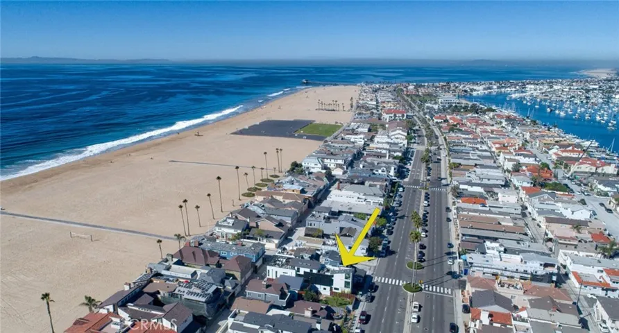 1045 W Balboa Blvd, Newport Beach, California 92661