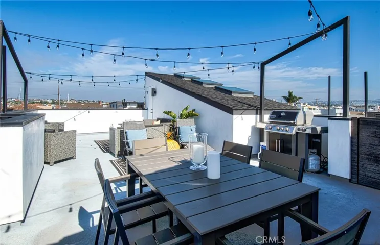 1045 W Balboa Blvd, Newport Beach, California 92661