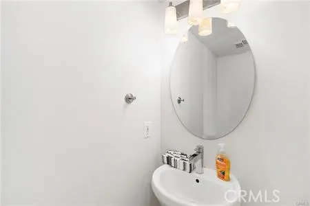5340 Las Virgenes Road 8, Calabasas, California 91302