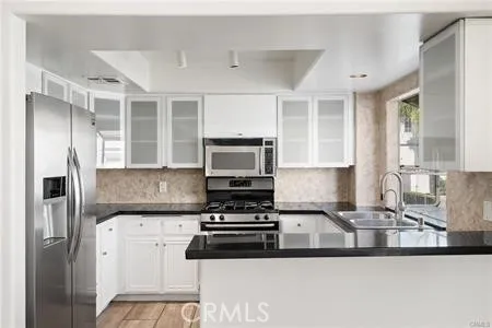5340 Las Virgenes Road 8, Calabasas, California 91302