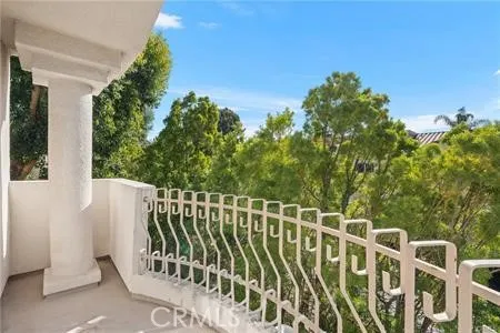 5340 Las Virgenes Road 8, Calabasas, California 91302