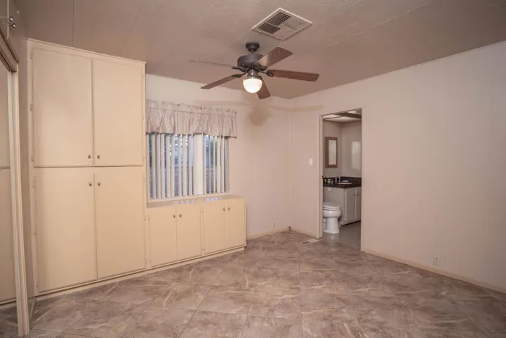 bedroom 2 looking to bathroom