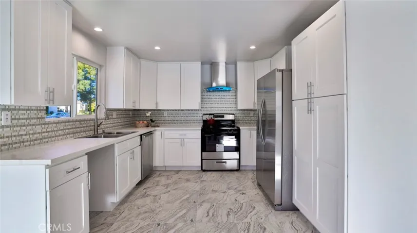 Main house: Kitchen