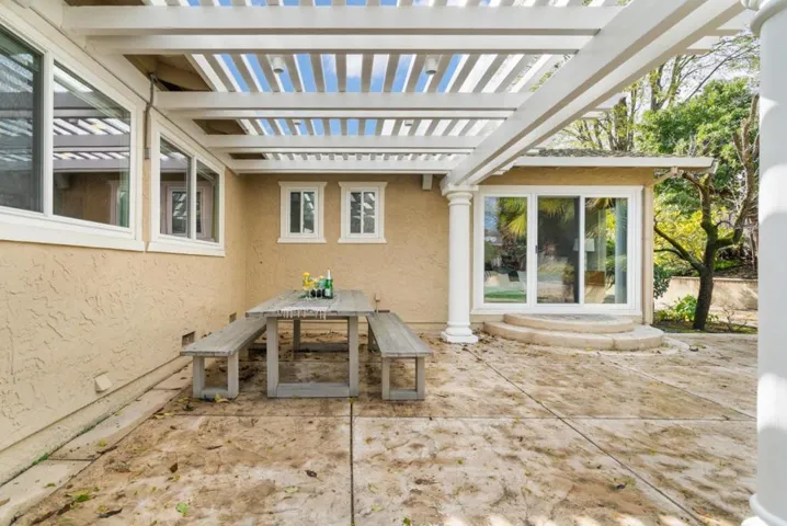 13425 Kodiac Place, Saratoga, California 95070