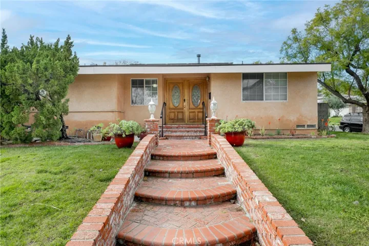 11549 Swinton Avenue, Granada Hills, California 91344