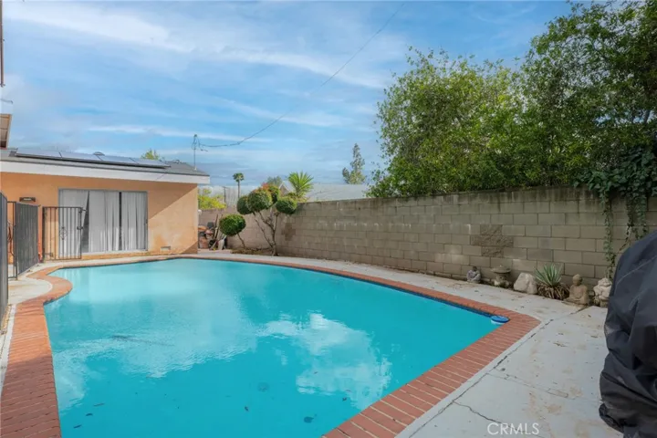 11549 Swinton Avenue, Granada Hills, California 91344
