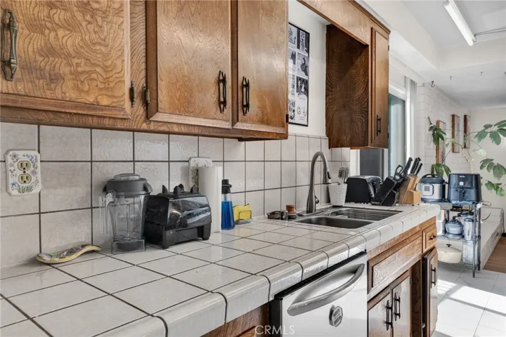11549 Swinton Avenue, Granada Hills, California 91344