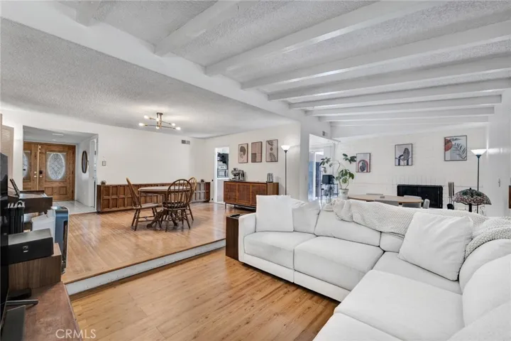11549 Swinton Avenue, Granada Hills, California 91344