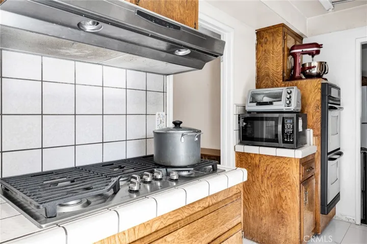 11549 Swinton Avenue, Granada Hills, California 91344