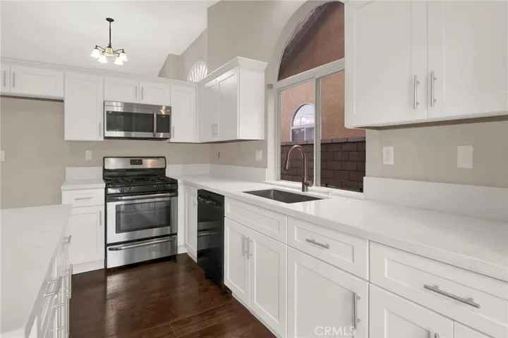 1774 Rockview Way, Pomona, California 91766
