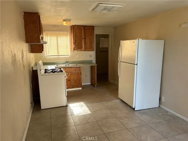 115 W Church Avenue, Ridgecrest, California 93555