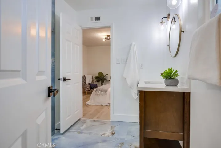 18701 Vale Avenue, North Tustin, California 92705