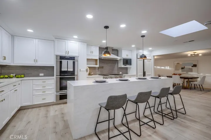 18701 Vale Avenue, North Tustin, California 92705
