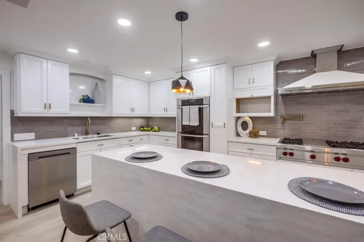 18701 Vale Avenue, North Tustin, California 92705