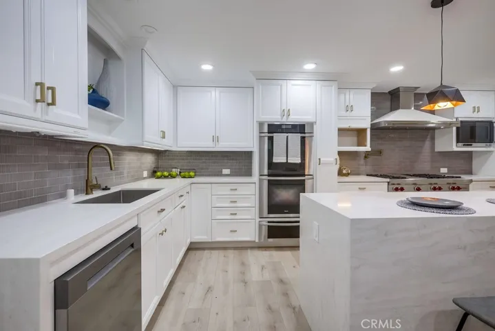 18701 Vale Avenue, North Tustin, California 92705