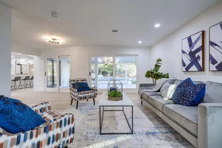 18701 Vale Avenue, North Tustin, California 92705