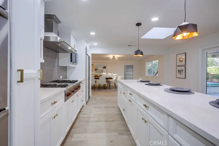 18701 Vale Avenue, North Tustin, California 92705