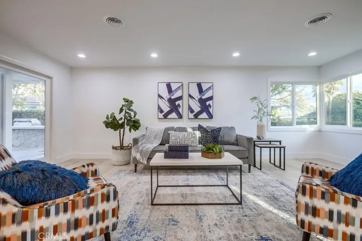 18701 Vale Avenue, North Tustin, California 92705
