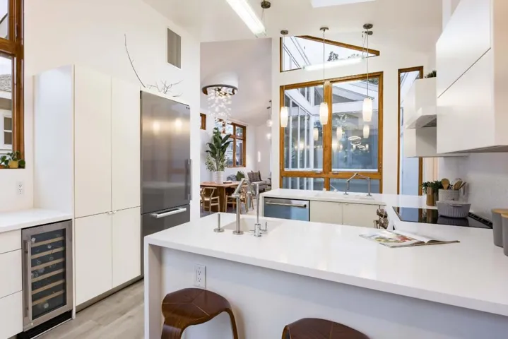 171 Everett Avenue, Palo Alto, California 94301