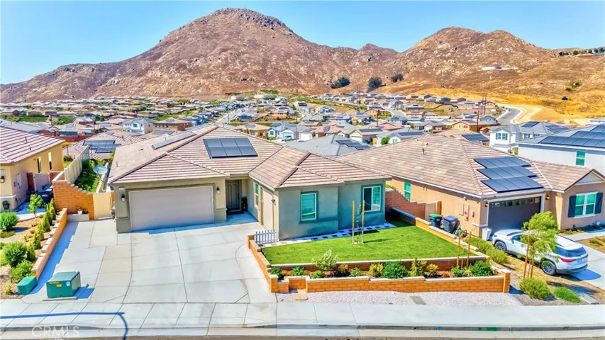 Welcome home to 21178 Broken Stone Court!