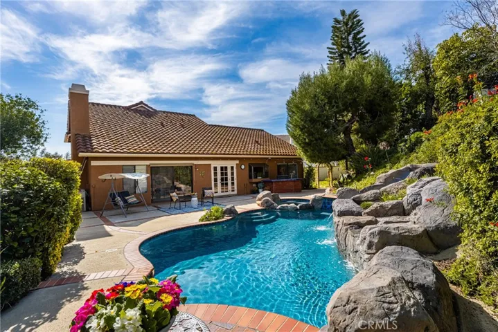 20475 Via Nopales, Yorba Linda, California 92886