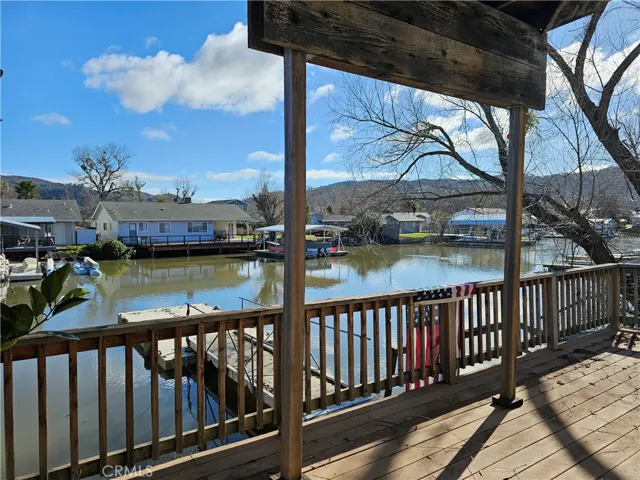 692 Pebble Way, Clearlake Oaks, California 95423