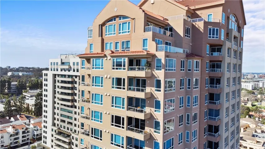 3890 Nobel Drive 1705, San Diego, California 92122