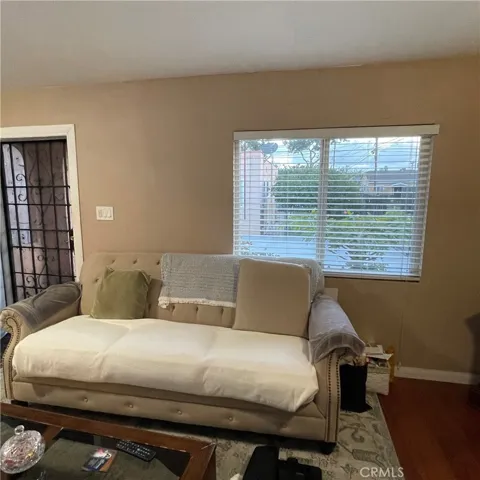 1523 E 83rd Street, Los Angeles, California 90001