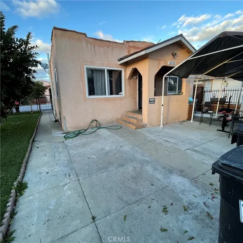 1523 E 83rd Street, Los Angeles, California 90001