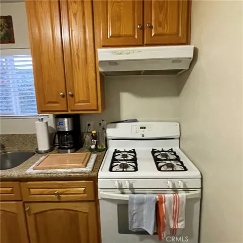 1523 E 83rd Street, Los Angeles, California 90001