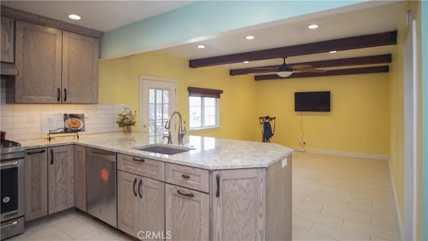 895 Patterson Road, Santa Maria, California 93455