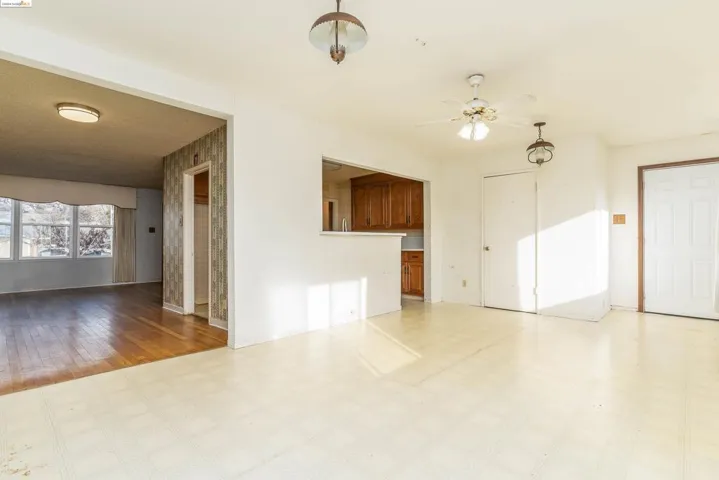 93 Atherton Ave, Pittsburg, California 94565