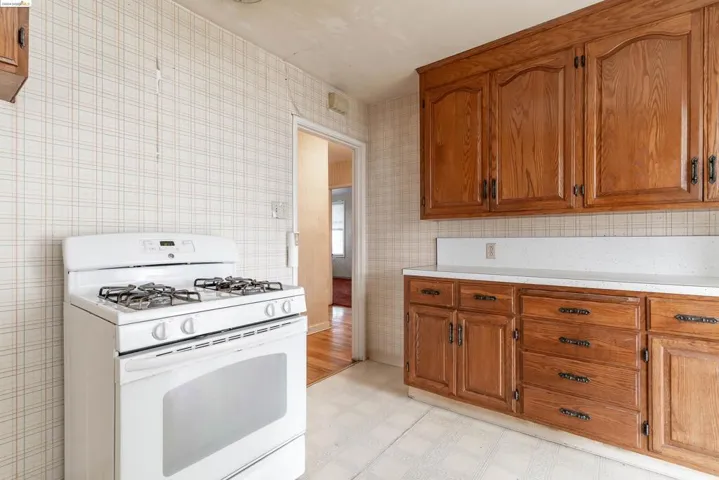 93 Atherton Ave, Pittsburg, California 94565