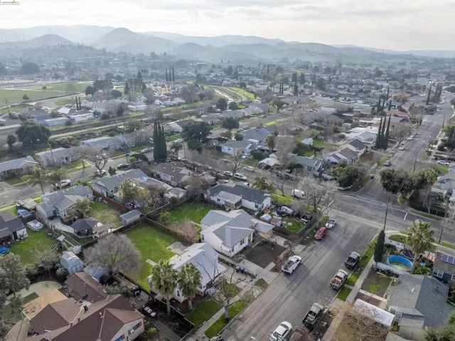 93 Atherton Ave, Pittsburg, California 94565