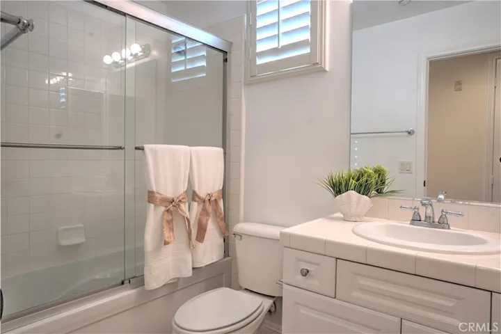 134 Pantheon, Irvine, California 92620