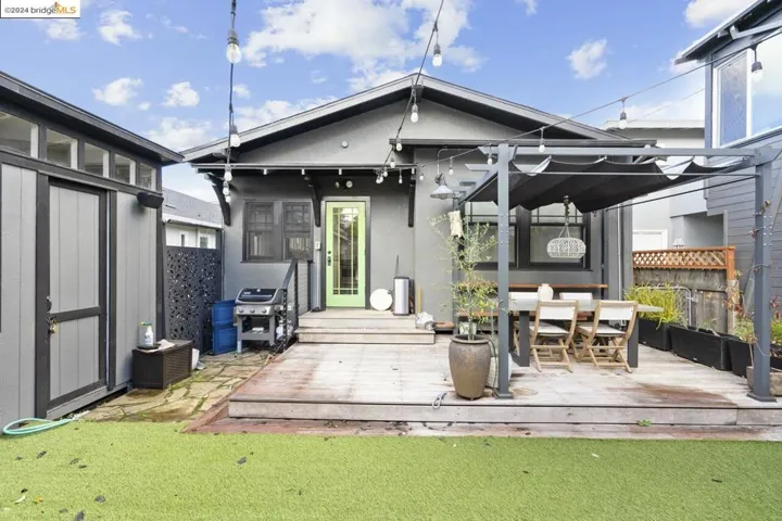 5540 Broadway, Oakland, California 94618