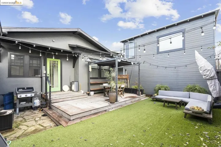 5540 Broadway, Oakland, California 94618
