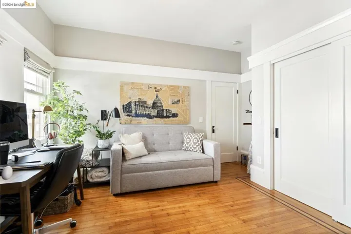 LARGE FRONT BEDROOM WITH CLOSET