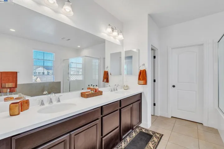 1448 S Bella Vita St, Mountain House, California 95391