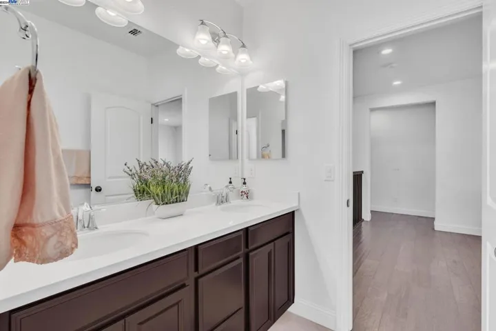 1448 S Bella Vita St, Mountain House, California 95391
